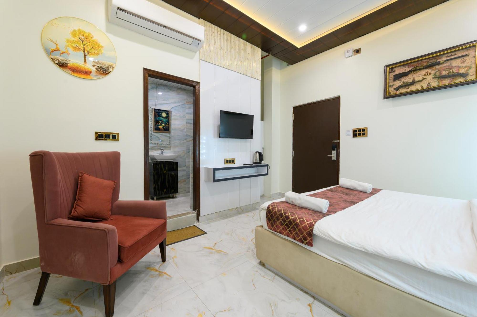 Hotel Prince Diamond — Photos 1